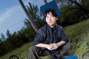 郭麒麟高情商表现：从德云社少班主到综艺宠儿