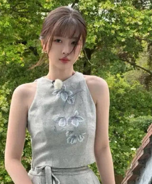 虞书欣《双轨》片场花絮