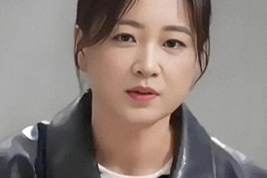 贾玲43岁生日聚会状态佳，瘦身成功引热议